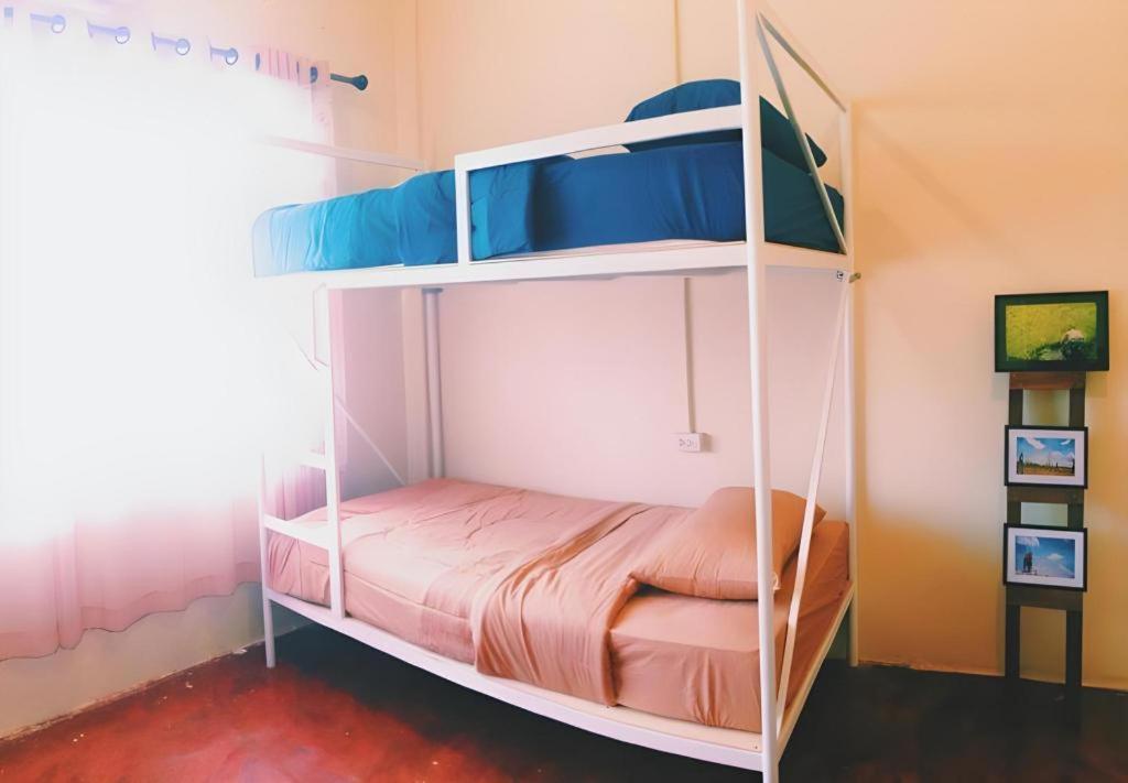 Oldie And Sleepy Hostel Udon Thani Buitenkant foto